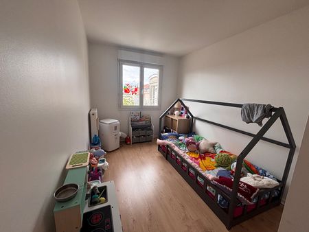 Location appartement 4 pièces, 80.79m², Massy - Photo 2