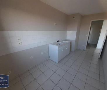 Location Appartement 3 pièces 62m² LE TRAIT 76580 - Photo 3