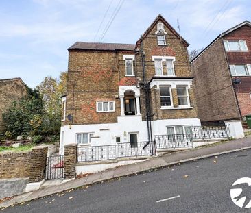 4 bedroom maisonette to rent - Photo 3