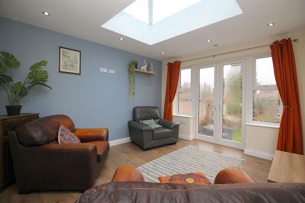 8 bedroom house share to rent - Photo 1