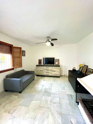 LONG TERM RENTAL- GREAT 3 BEDROOM SEMI-DETACHED + ATTIC NEXT TO THE SEA-BENALMADENA COSTA - Photo 4