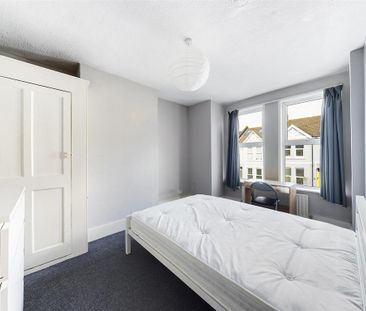 5 bedroom terraced house to rent - Photo 3