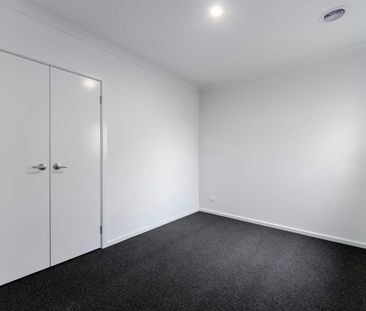 **RECEIVE ONE MONTH FREE RENT, ASK US HOW! Brand New 4-Bedroom Fami... - Photo 2