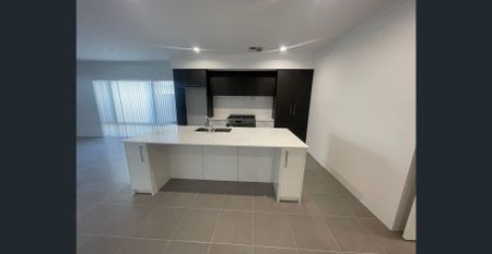 Brand New House in Sensational Coogee Estate of Eliza Ponds - Photo 5