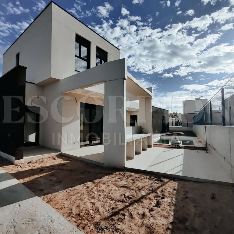 Luxury 4 room Detached House for rent in Bétera, Spain - Photo 1