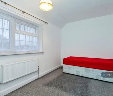 3 bedroom terraced house to rent - Photo 6