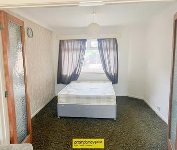 3 bedroom semi-detached bungalow to rent - Photo 5