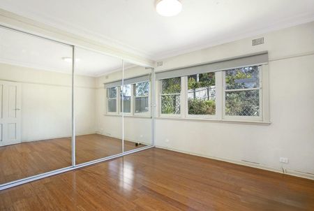 Refreshed 3 Bedrooms Family Home - Photo 4