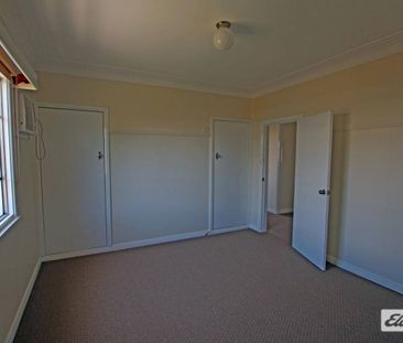 Solid Family Home - Photo 5