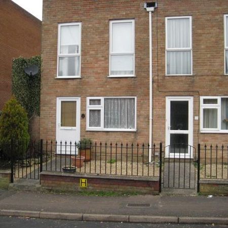 1 bedroom ground floor flat to rent - Photo 4