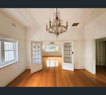 4 Oakleigh Road, Ormond, Vic 3204 - Photo 3