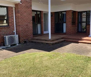 Downstairs unit - Photo 3