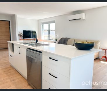 Fully Furnished Property on Amundsen - Photo 2