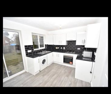 Room in a Shared House, Dunraven Avenue, LU1 - Photo 5