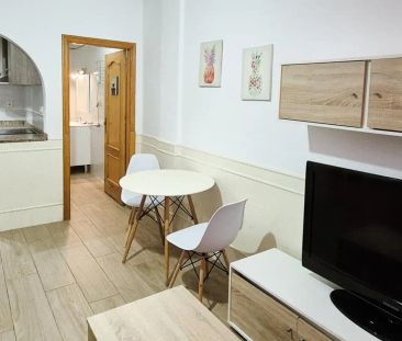 Planta baja de alquiler en Centro - Photo 3