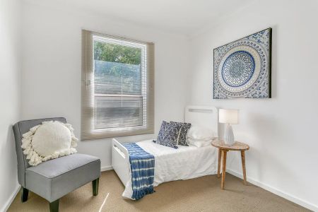 Spacious, Stylish & Ready for Family Living! - Photo 5