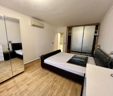 3 bedroom flat to rent - Photo 5