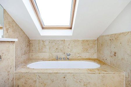 3 bedroom apartment to rent - Photo 5