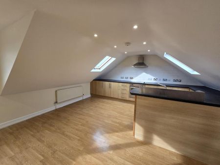 2 bedroom apartment to rent - Photo 3