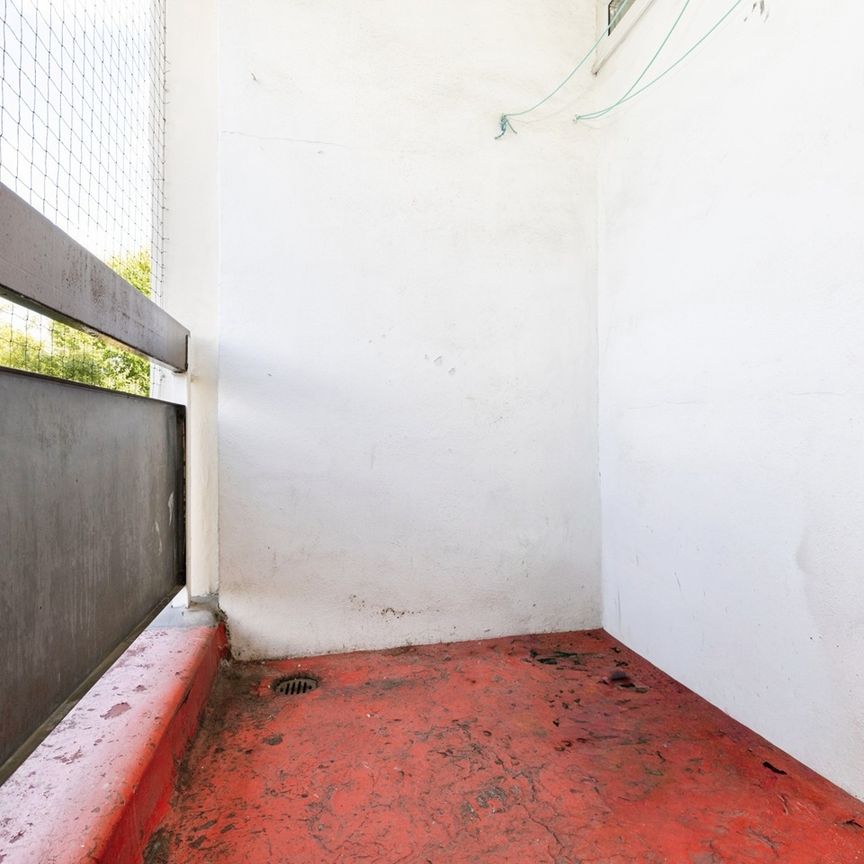 3 Bed Maisonette, Cambridge Heath Road, E1 - Photo 1