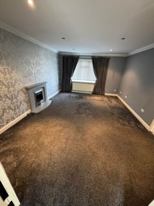 Mendip Avenue, Eastbourne - Photo 1