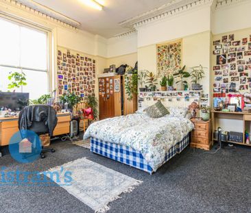 8 bed End Terraced House for Rent - Photo 3