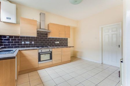 4 bedroom terraced house to rent - Photo 2