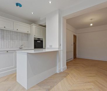 8 Loopland Road, Belfast BT6 9EA - Photo 5