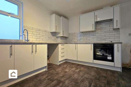 Stafford Road, Wallington, Surrey, SM6 - Photo 2