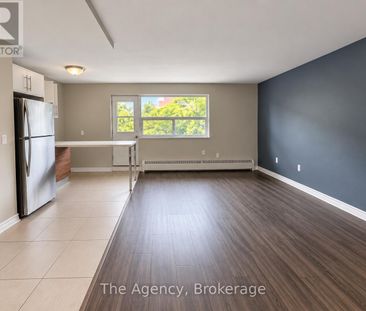 410 - 45 PAISLEY BOULEVARD W, Mississauga, Ontario, L5B1E4 - Photo 4