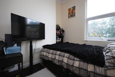 3 bedroom maisonette to rent - Photo 3