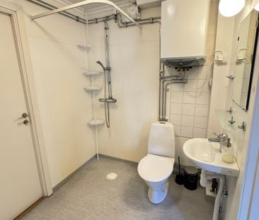 BISKOPSKULLA LANDSBERGA, Örsundsbro - Photo 5