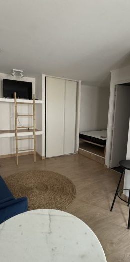 Beau T1 Bis Meublé - Centre ancien - Photo 1