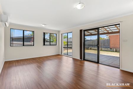 3 Bryan Hudson Street, Macgregor ACT 2615 - House For Rent | Domain - Photo 4