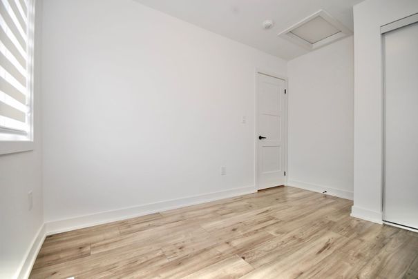 For Lease - 5 Pumpkin Corner Crescent, Barrie, Ontario - Photo 1