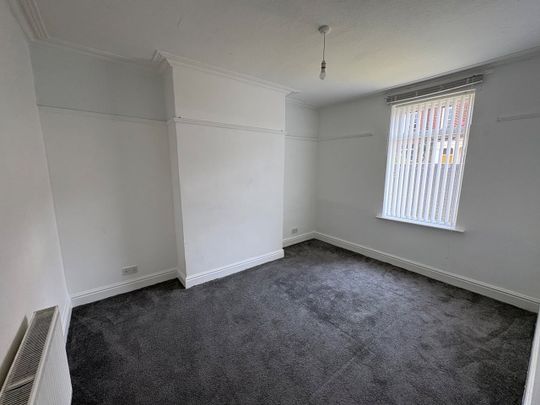 3 Bed Terraced House, Eastdale Road, L15 - Photo 1