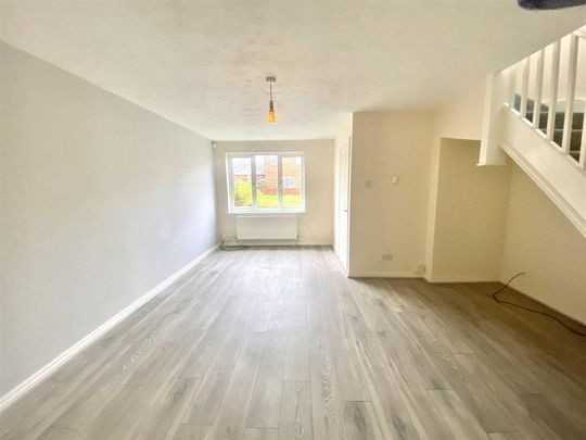 3 bedroom townhouse to rent - Photo 1