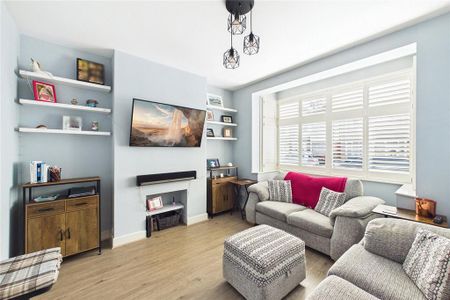 3 bedroom terraced house to rent - Photo 2