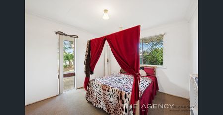 Fresh to Market – Spacious Corner-Block Home in Camillo - Photo 3