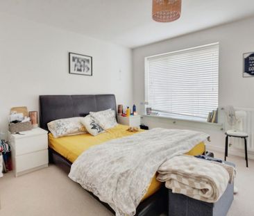 2 bedroom semi-detached house to rent - Photo 4