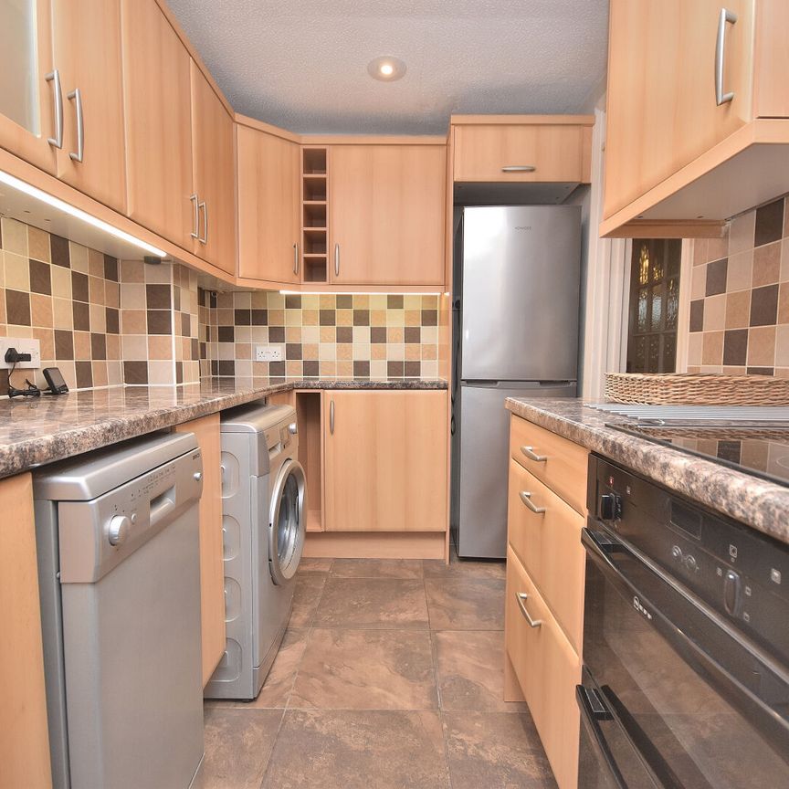 3 bedroom mid terraced house to rent, - Photo 1