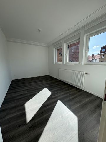 Location Appartement 4 pièces 80m² COUDEKERQUE BRANCHE 59210 - Photo 2