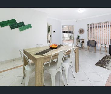 3 Bedroom Full Brick Villa - Photo 2