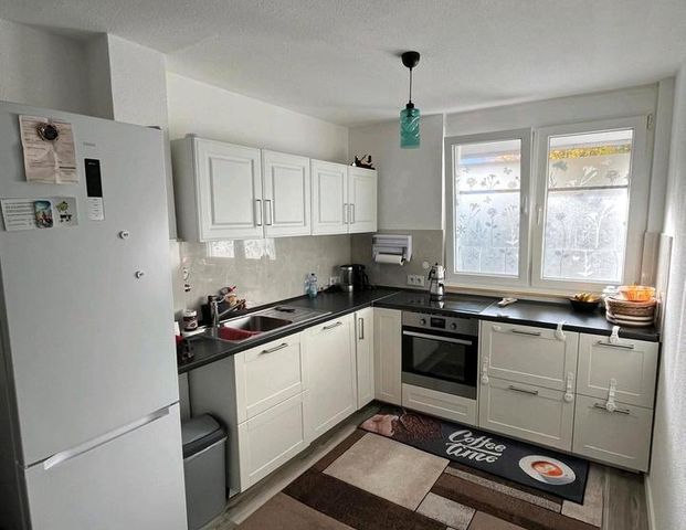 2-Zimmer-Hochparterrewohnung mit Stellplatz - Foto 1