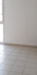 location Appartement T2 DE 43.77m² À CORBEIL ESSONNES - Photo 3