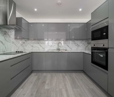 High Street, BRAINTREE - Photo 2