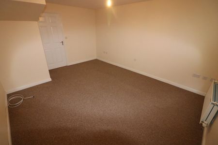 3 bedroom end of terrace house to rent - Photo 5