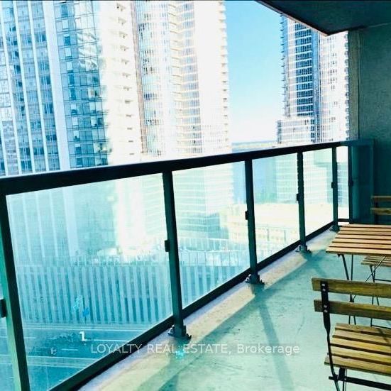 For Lease - 19 Grand Trunk Crescent Unit# 1909, Toronto, Ontario - Photo 1