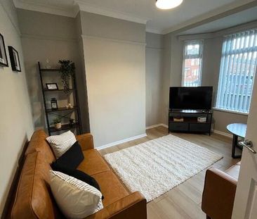 710 Crumlin Road, Belfast, BT14 8AD - Photo 2