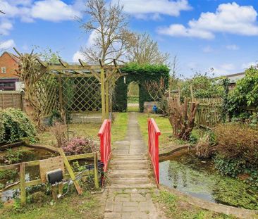 2 bedroom semi-detached house to rent - Photo 6